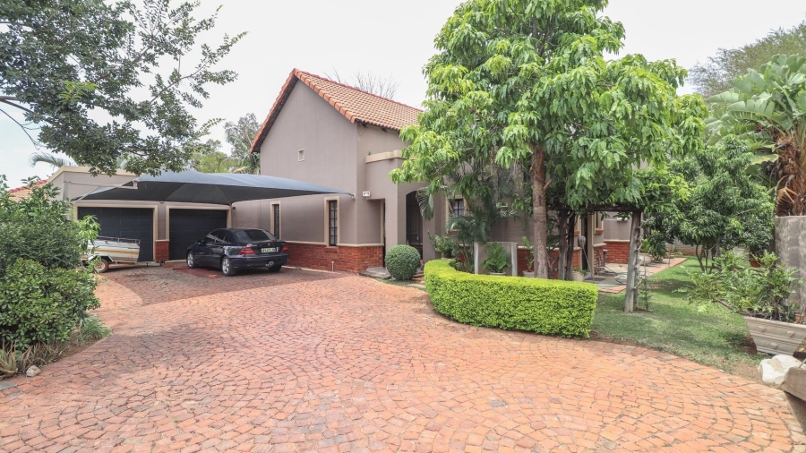 3 Bedroom Property for Sale in Waterval East North West